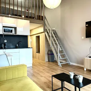 Apartment Zarembowicza 36 - Self Check-in 20h - Parking &lift, Wroclaw